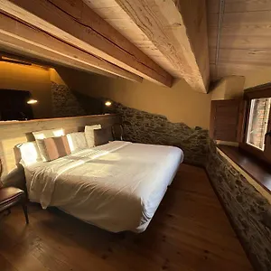 https://can-rovira-de-fogars.catalonia-hotels.com
